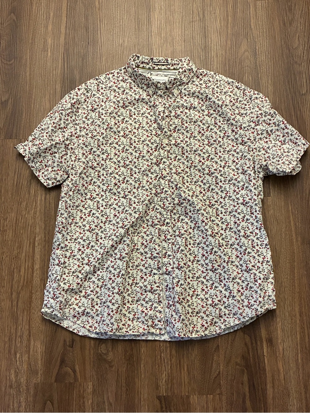 Denim and Flower Ricky Singh Men’s Button Up White Floral Shirt Size Xl